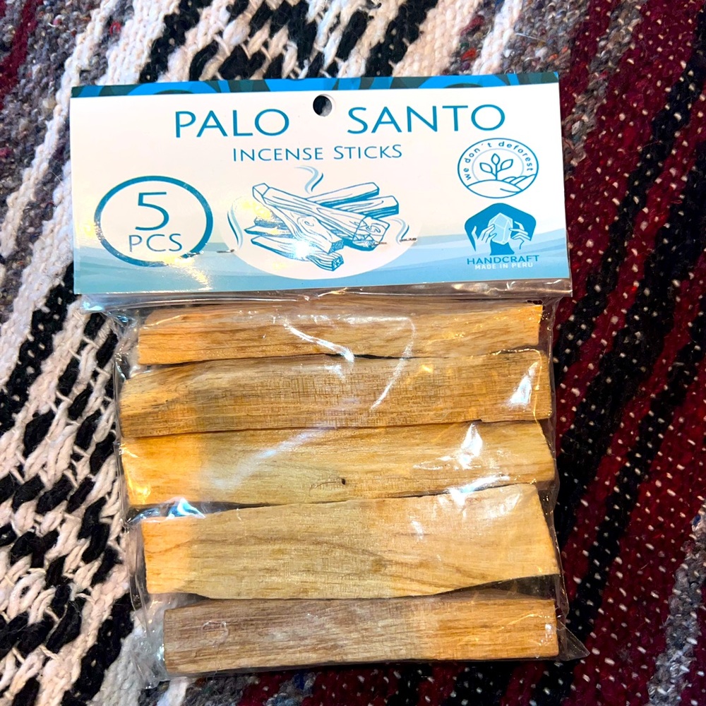 Ethically sourced Palo Santo packet of 5 sticks